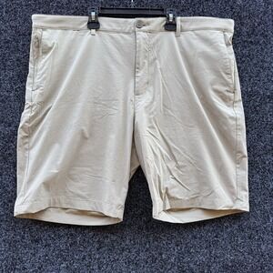 Tommy Bahama Men's Shorts Size 44x10 British Khaki